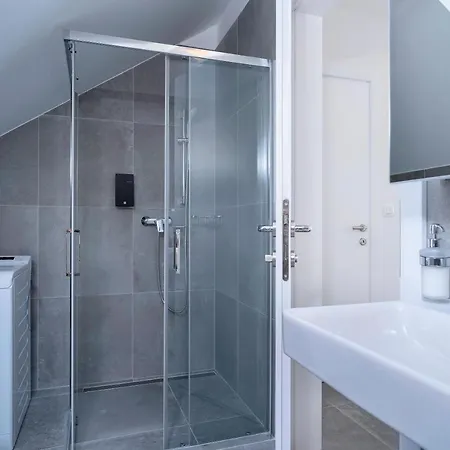 New! Relux - Zf Hvar Apartamento