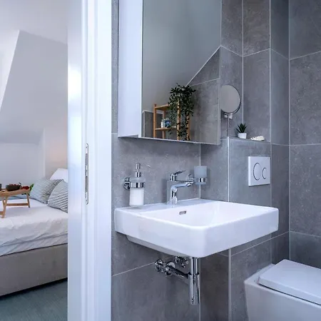 New! Relux - Zf Hvar *